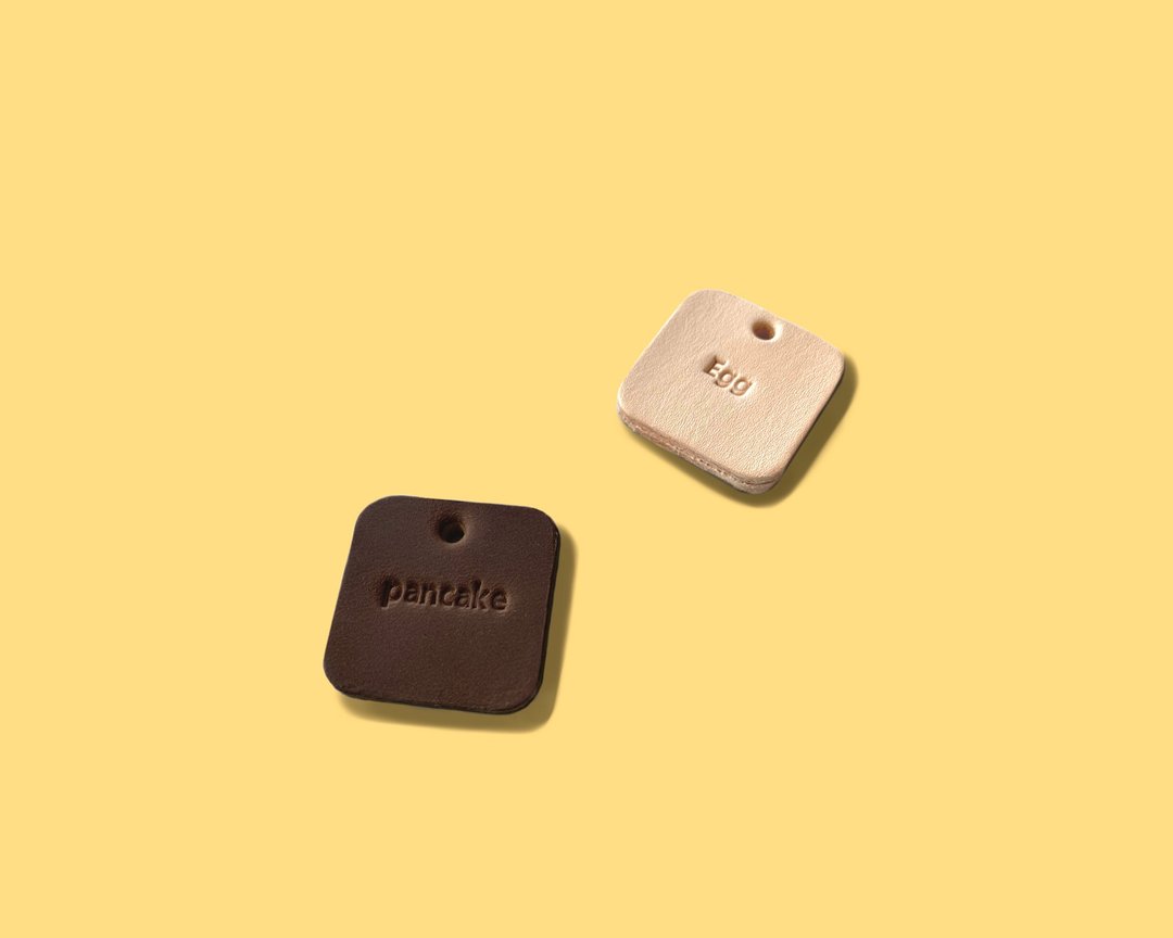 宠物刻字身份牌猫咪猫防丢牌真皮宠物定制四方牌 Leather Pet Tag - 项圈/牵绳 - 人造皮革 咖啡色