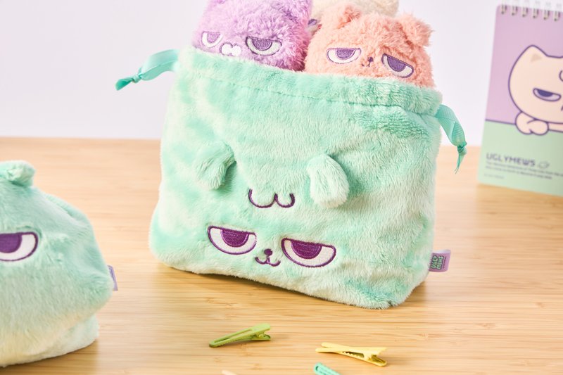 UGLYMEWS大脸造型束口袋-异色MOMO - 束口袋双肩包 - 其他材质 绿色