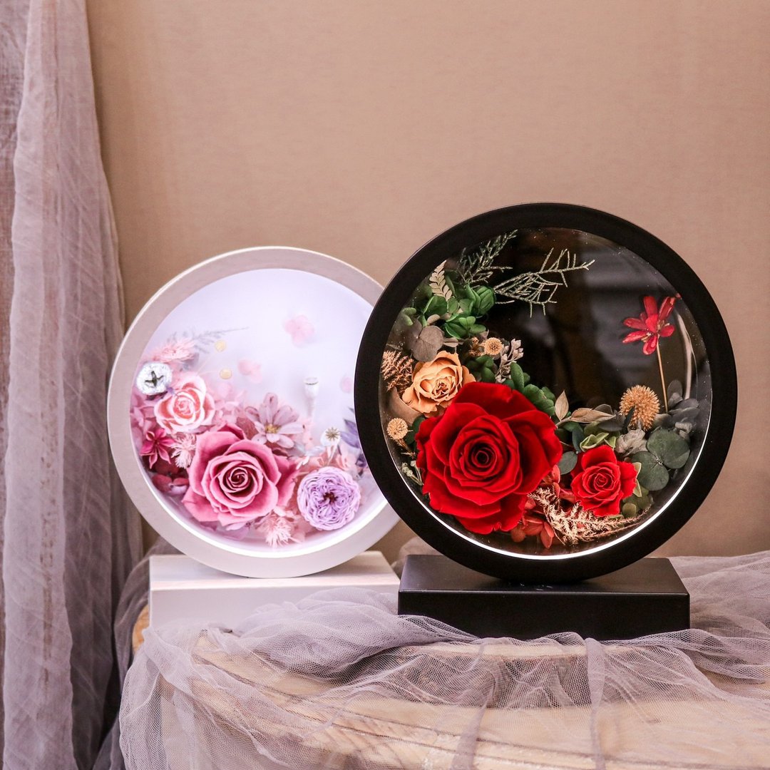 【遇见恒久】花灯初上永生花触控桌灯 手机无线充电 共4款 - 干燥花/捧花 - 植物．花 