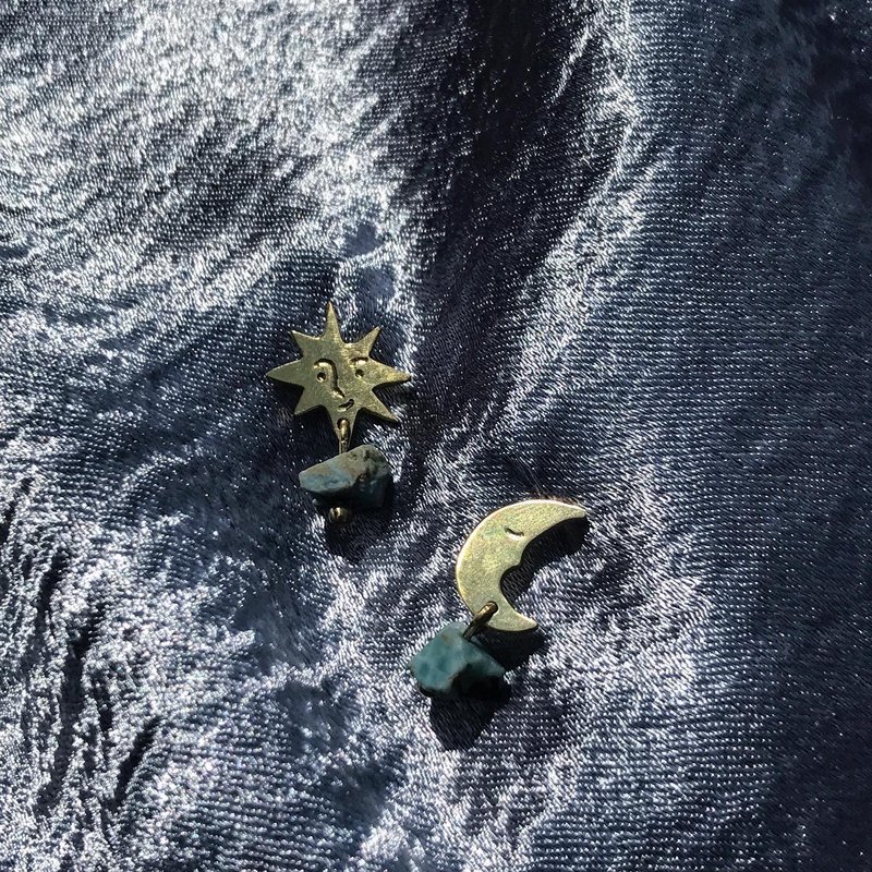 925银针 黄铜 原矿 星月造型 II 星月拉利玛耳环 - 耳环/耳夹 - 铜/黄铜 蓝色