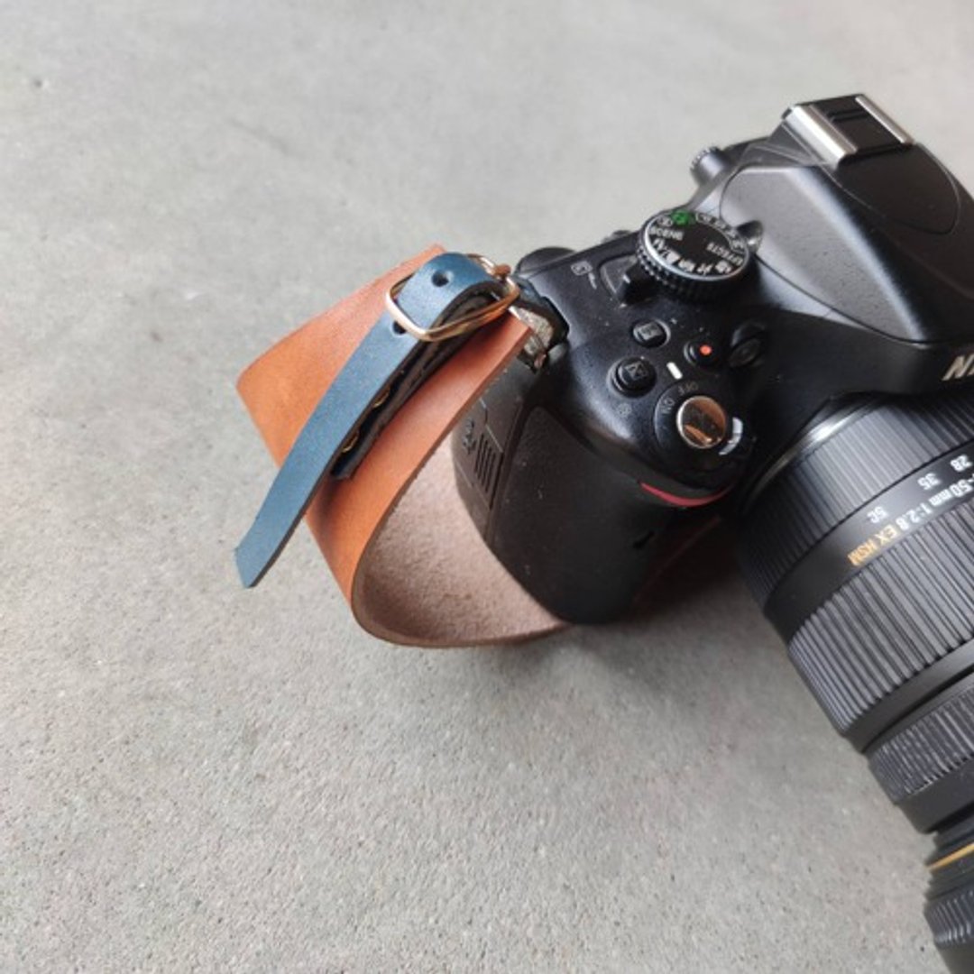 真皮单眼相机手腕带 DSLR / Mirrorless 植鞣革定制配色 - 其他 - 真皮 咖啡色