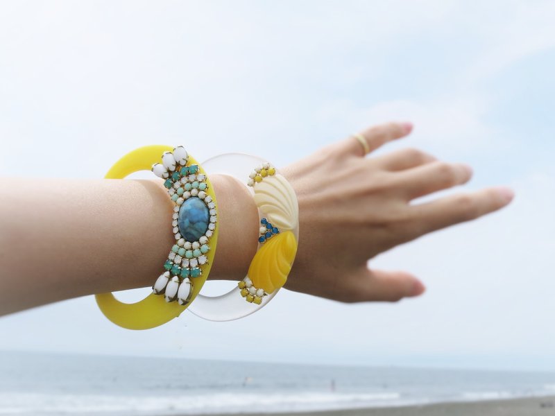 vintage bangle bracelet <LC-CLYL> - 手链/手环 - 压克力 黄色