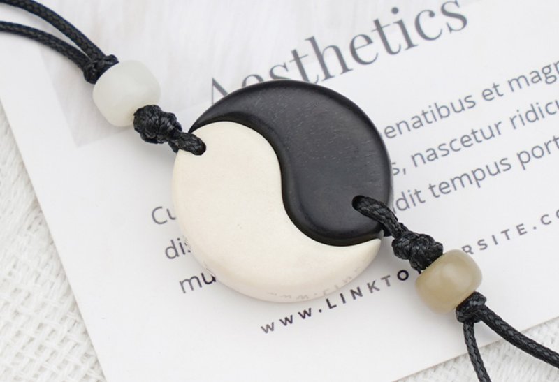 簡約手作 星星月亮阴阳双鱼情侣吊坠项链 - 项链 - 木头 多色