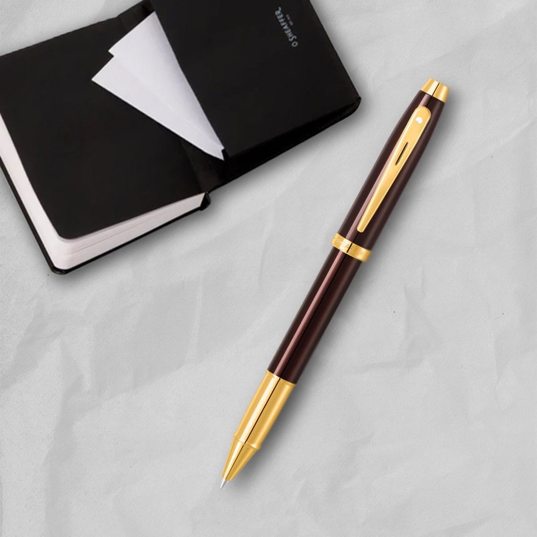 【SHEAFFER】100 系列亮棕金夹钢珠笔+A6 笔记本礼盒 免费刻字 - 钢珠笔 - 其他金属 咖啡色