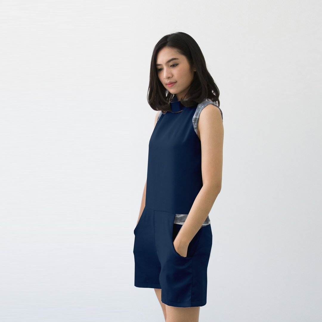 Navy Halter Neck Jumpsuit (Size S) - 背带裤/连体裤 - 其他材质 蓝色