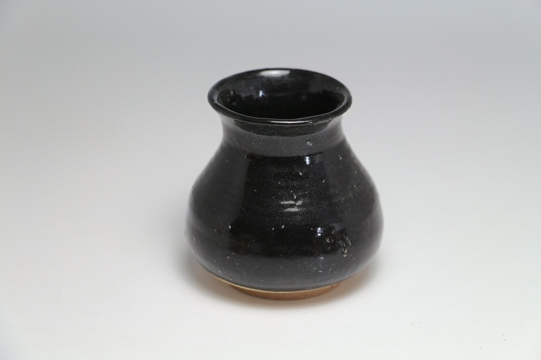 【限量】黑色银点小陶器--纯手工--手作--拉坯--上釉--陶土 - 花瓶/陶器 - 陶 黑色