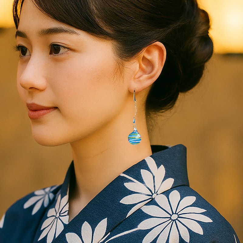 夏日限定炫彩悠悠球 2025版 - 耳环/耳夹 - 玻璃 蓝色