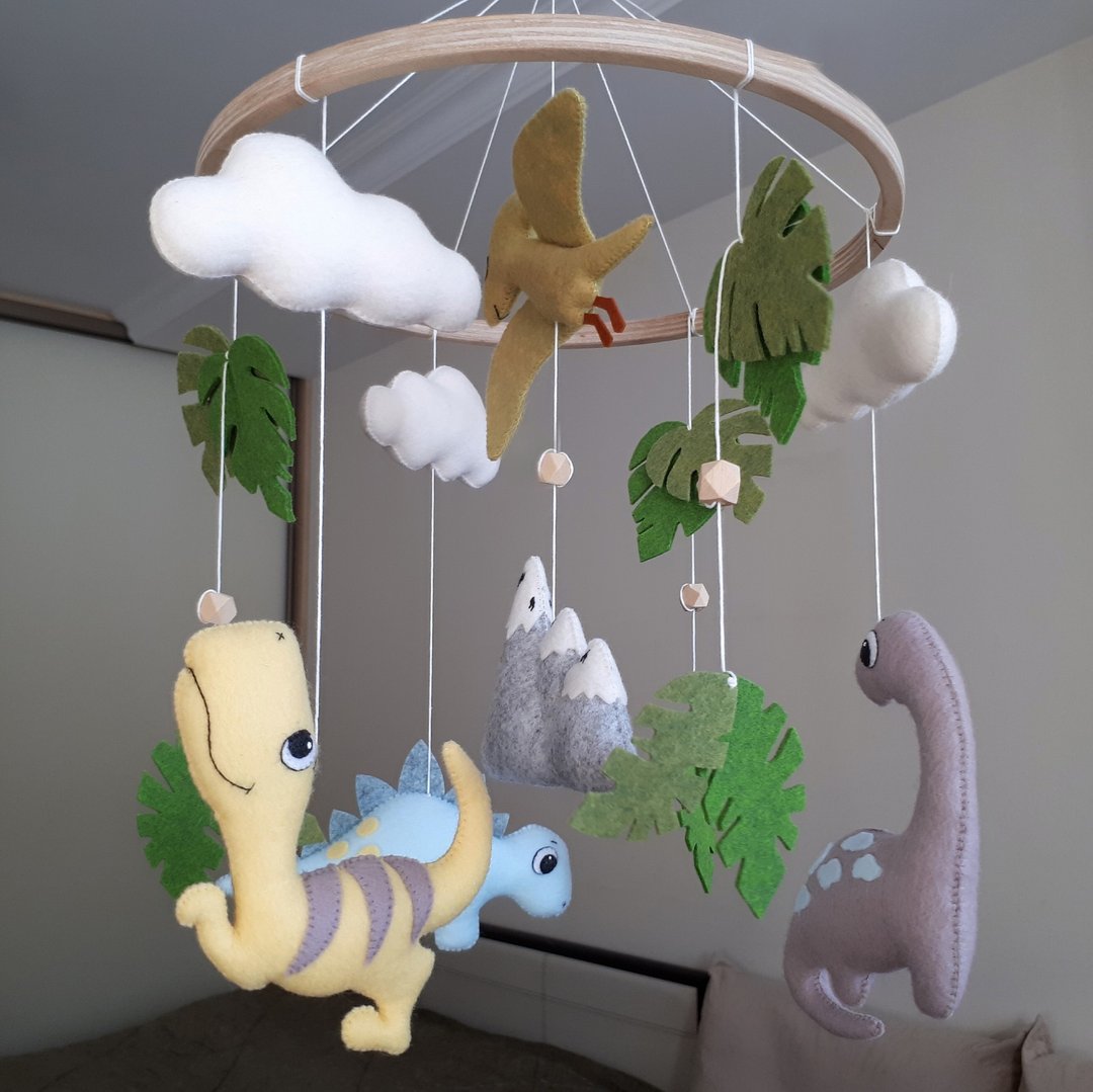 Baby mobile dinosaur, mobile nursery, crib mobile, baby shower gift - 玩具/玩偶 - 环保材料 多色