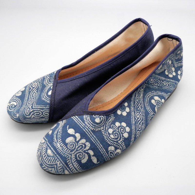 Miao Batik Room Shoes - 芭蕾鞋/娃娃鞋 - 棉．麻 蓝色