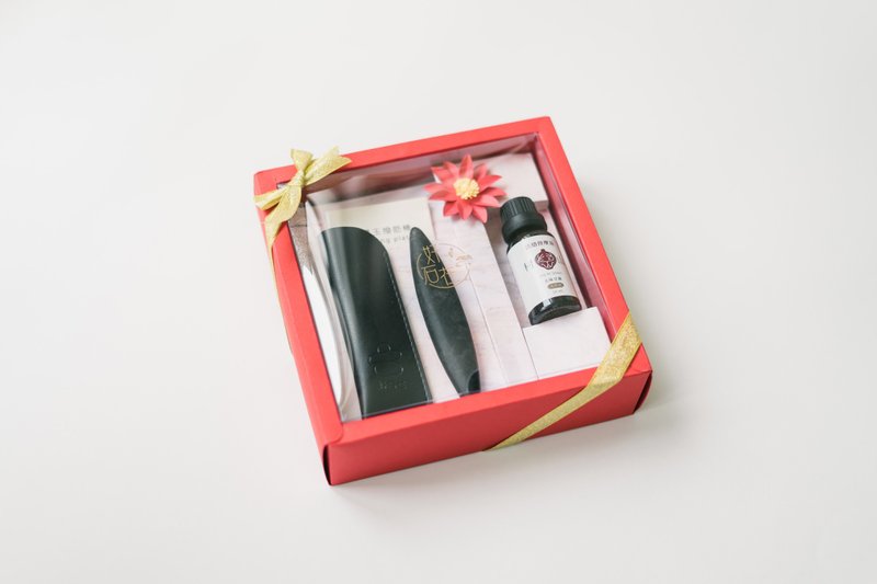 居家防疫 香氛纾压礼盒 - 墨玉按摩棒+舒眠按摩精油 - 香薰/精油/线香 - 玉石 