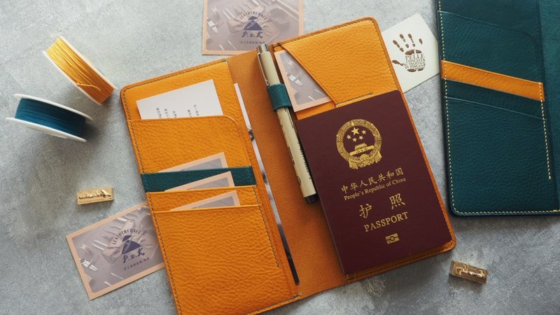 多功能笔插长款护照夹钱包护照套 订制刻字礼物 纯手工牛皮多色 - 护照夹/护照套 - 真皮 多色