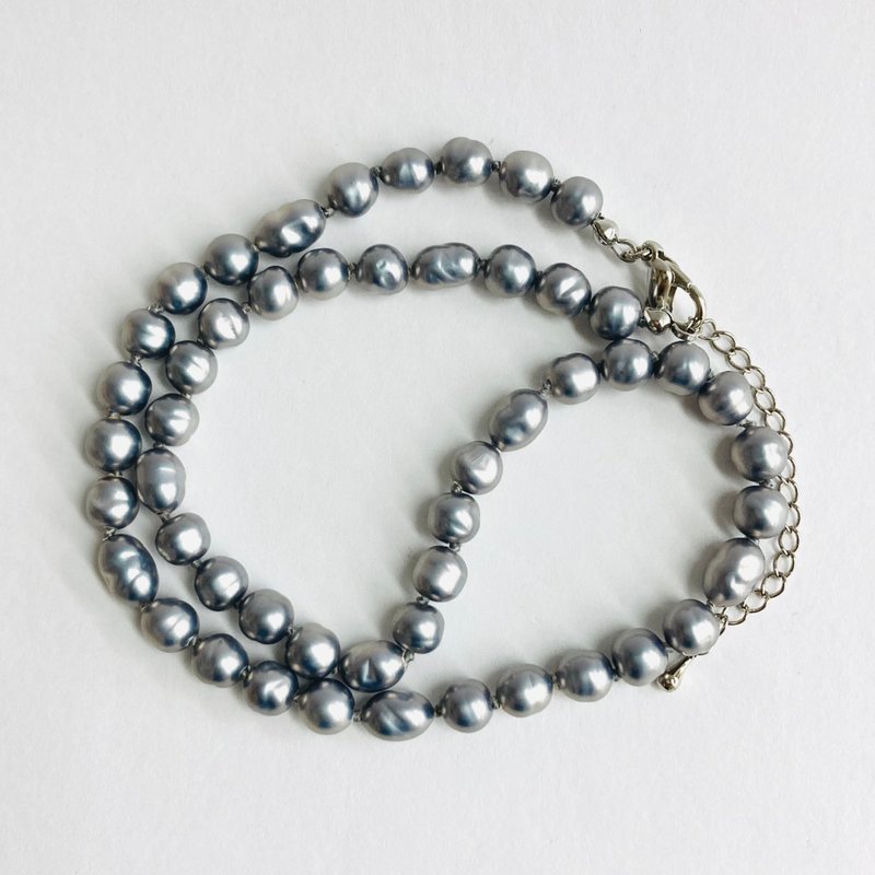 手工制作仿巴洛克玻璃珍珠，全结珠项链／约6.5mm，全长约41cm／兰花蓝灰／日本制造 - 项链 - 玻璃 银色