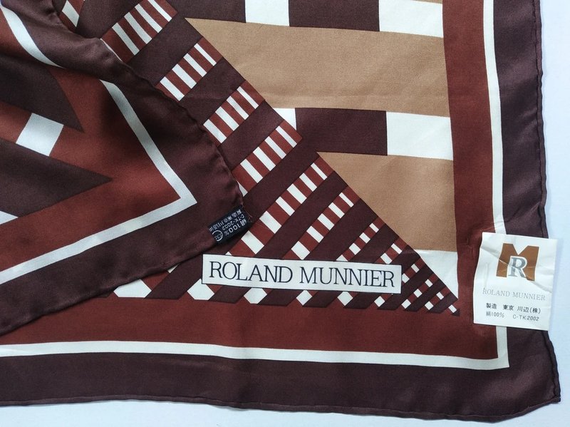 Roland Munnier hand rolled Stripes Silk Scarf, 30x 30 inches, 100% Silk - 丝巾 - 丝．绢 咖啡色