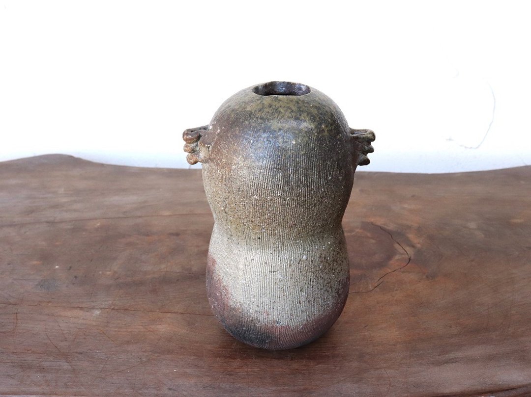 Bizen ware flower case with ears h2-089 - 花瓶/陶器 - 陶 咖啡色