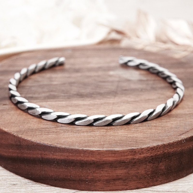 方晶格 麻花手环 雾黑 925纯银手环 开口式 C型手环 - 手链/手环 - 银 银色