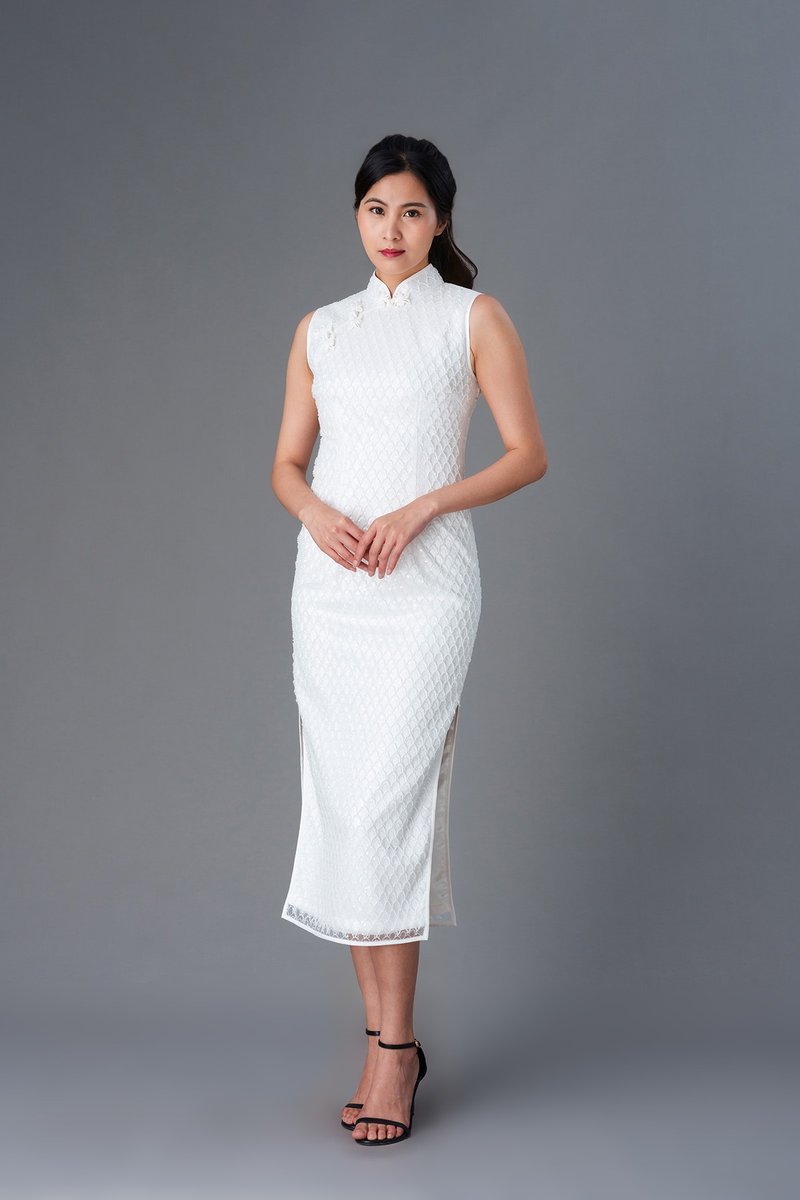 白色扇贝纹新娘旗袍 |香港设计|古典|气质 - 洋装/连衣裙 - 丝．绢 白色