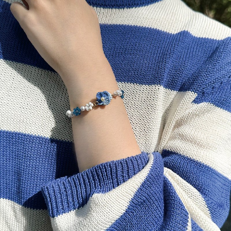 【 原创手作】微钩小花手链 微钩 钩针 立体 圣诞节 婚礼 送礼 - 手链/手环 - 棉．麻 蓝色