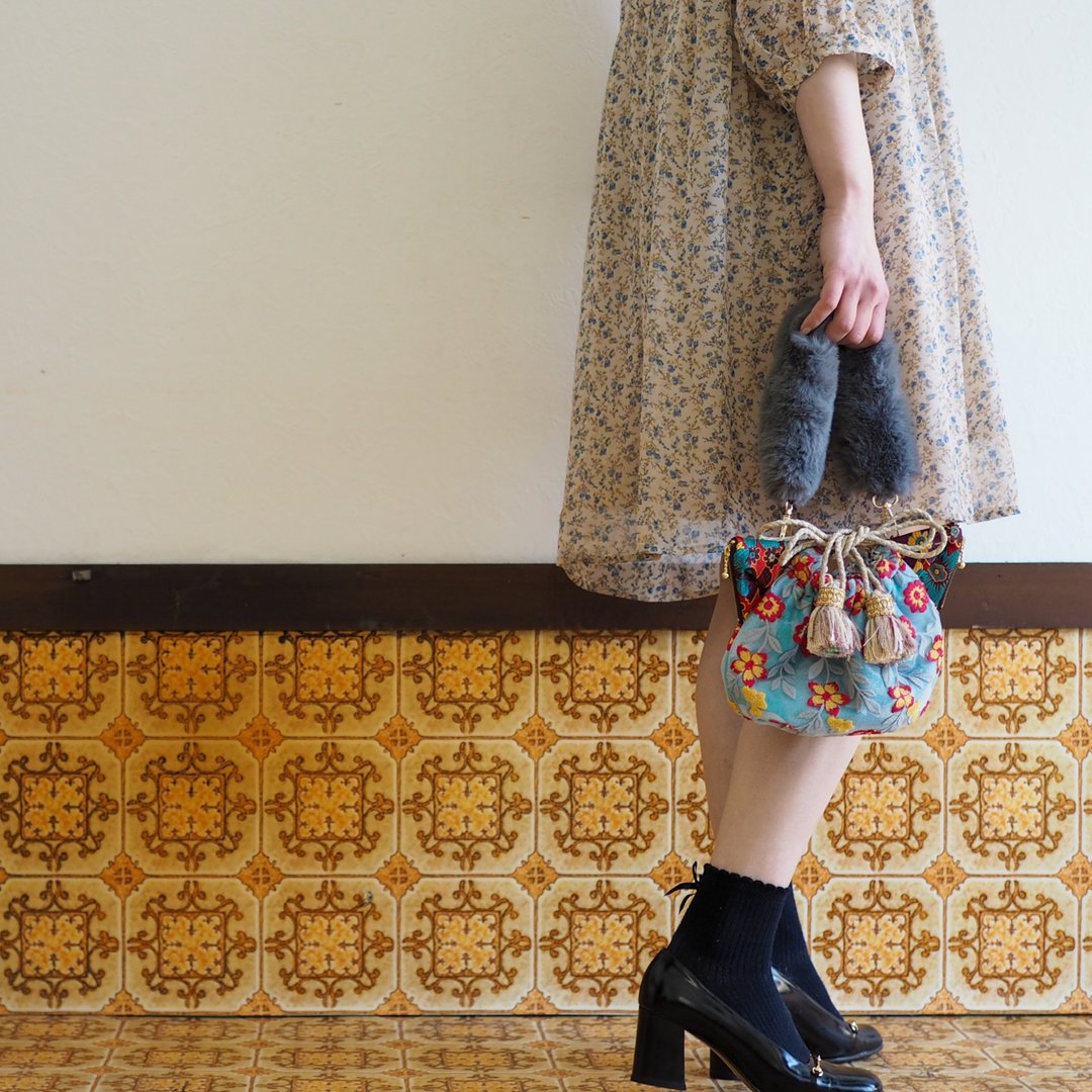 Cat-shaped purse shoulder bag with gorgeous embroidery lace - 侧背包/斜挎包 - 棉 蓝色