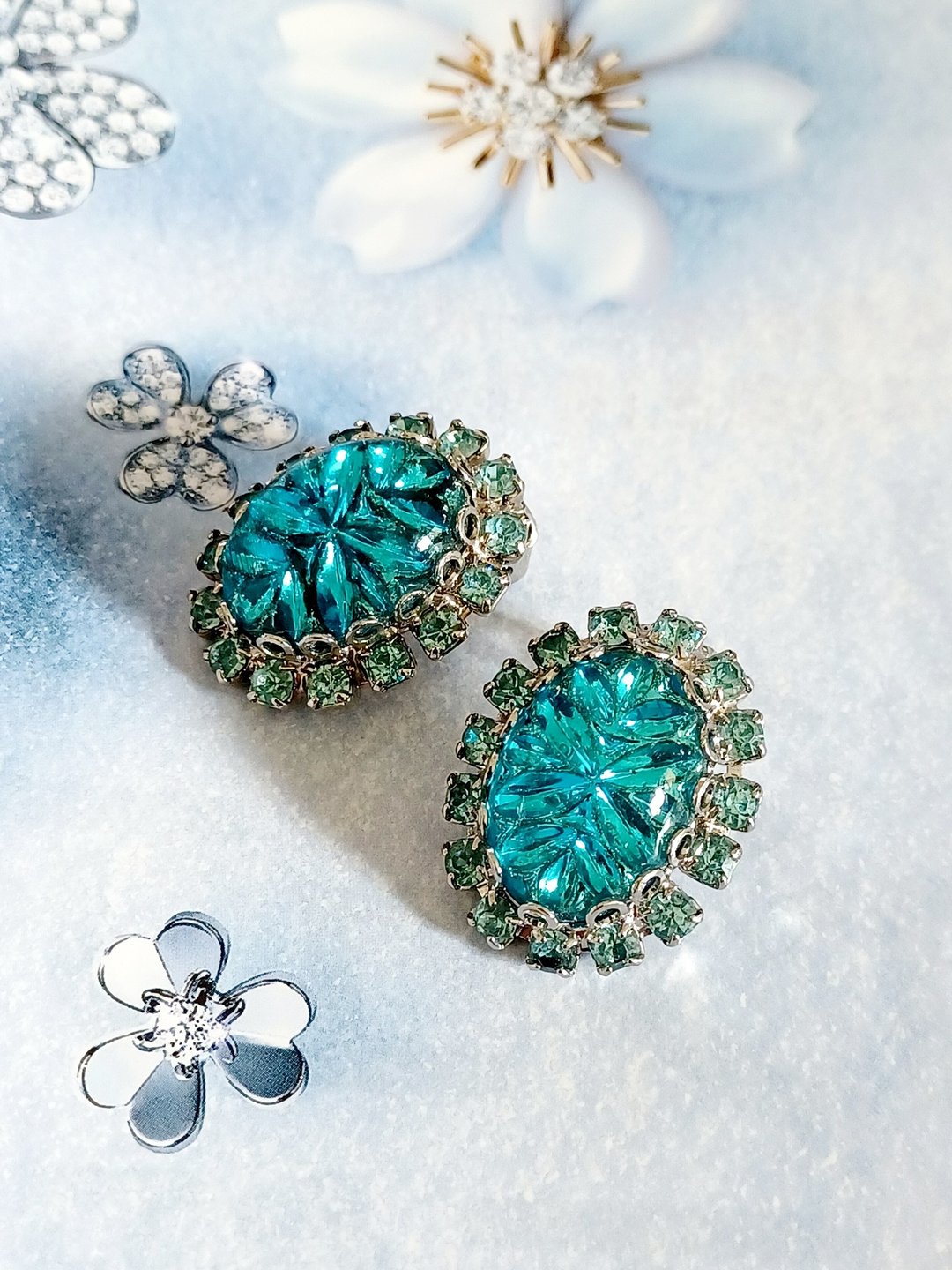 Avintage jewelry Judy Lee  蓝色裂纹玻璃莱茵石 夹式耳环 - 耳环/耳夹 - 其他金属 