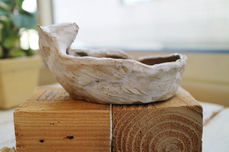 三楼 手作陶器 泡澡熊 大白 盆栽花器 - 花瓶/陶器 - 陶 白色