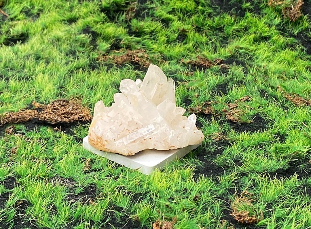 天然原矿能量白水晶簇 消磁净化 开运 办公室 风水 摆件 入厝礼物 - 摆饰 - 水晶 多色