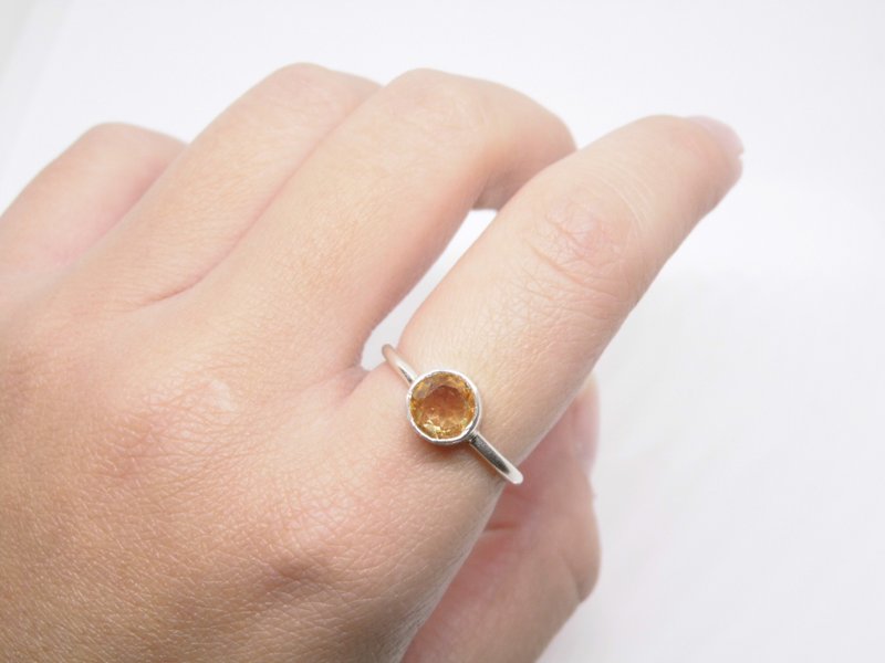 黄托帕石yellow topaz纯银活口戒指 尼泊尔手工镶嵌 情人礼物 生日礼物 - 戒指 - 宝石 黄色