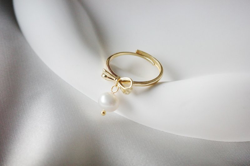 宇宙之间系列—Ribbon Peal手作戒指 - 戒指 - 珍珠 白色