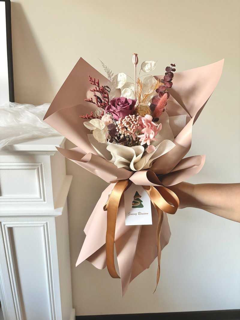 sueing_blossom  日本永生玫瑰中型金莎花束 - 干燥花/捧花 - 植物．花 