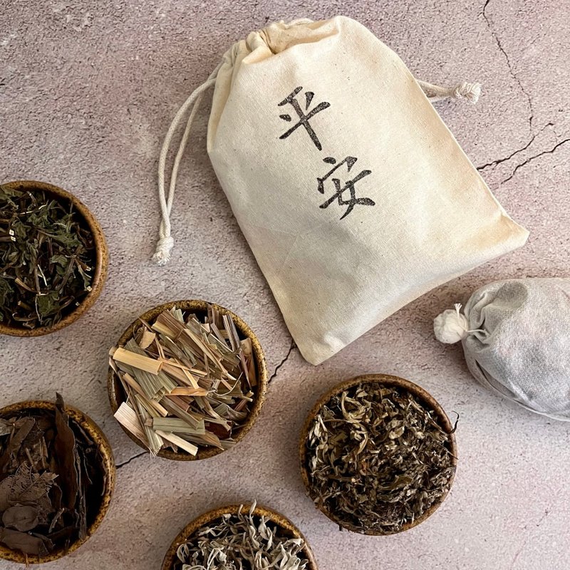 平安香包 / 沐浴包 - 香薰/精油/线香 - 植物．花 白色