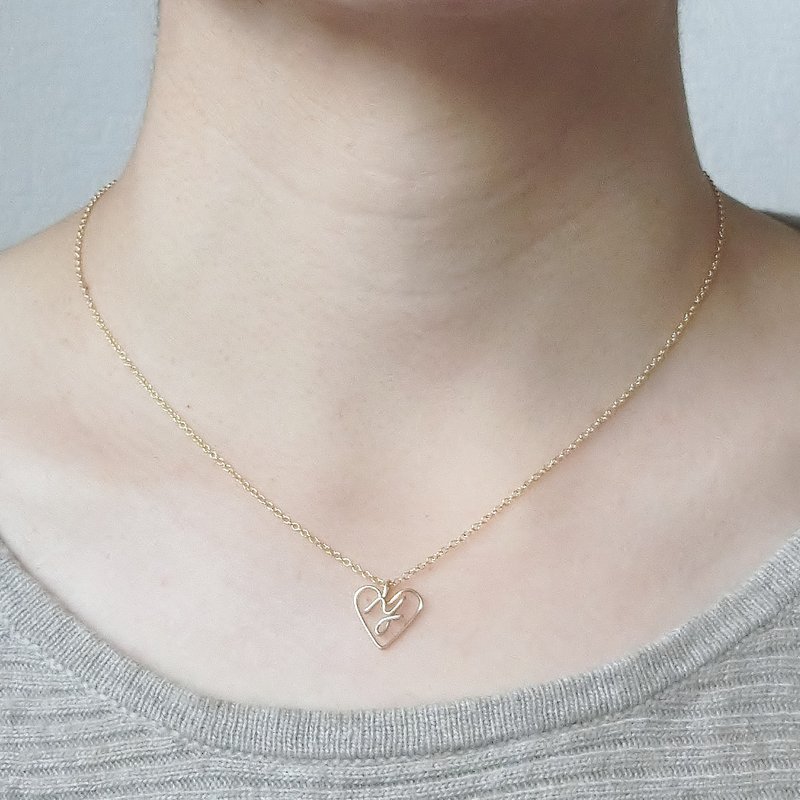 Initial on heart necklace 10k gold - 项链 - 其他金属 金色