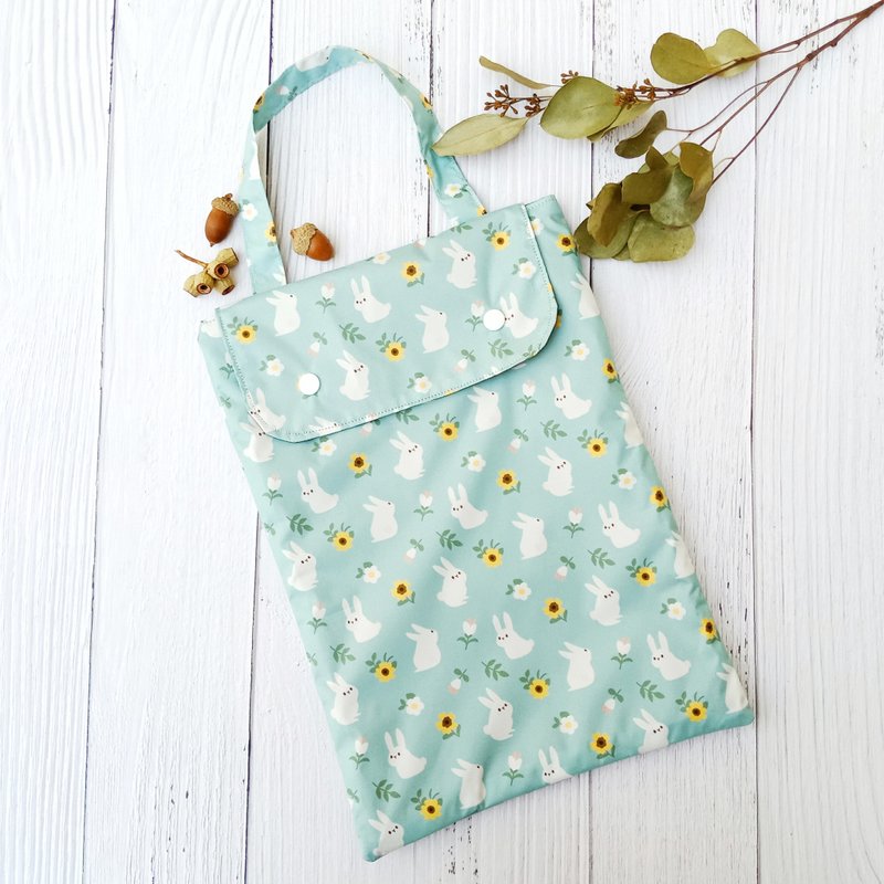 【防水尿布袋】花园里的兔子 - 背包/袋子 - 防水材质 粉红色