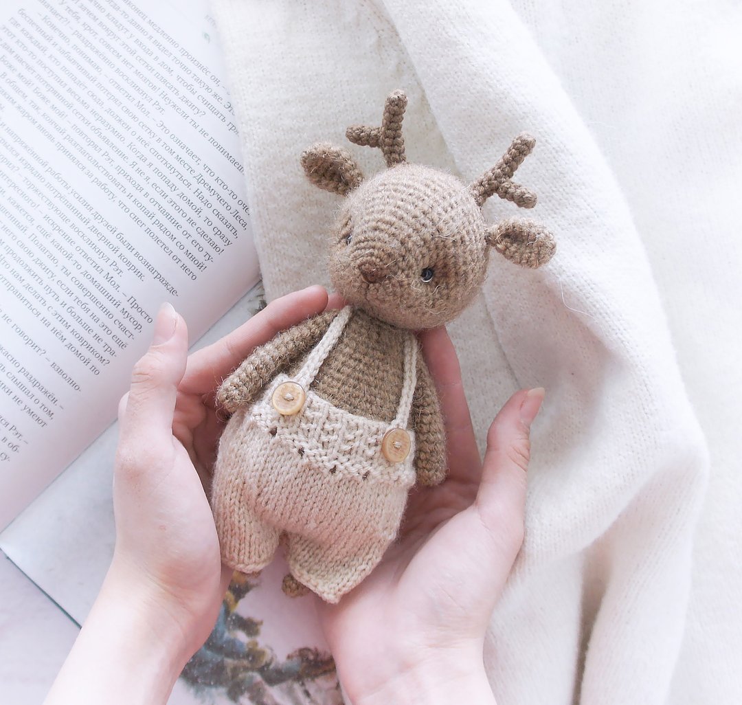 Stuffed Deer Animal Doll, Crochet Soft Toy with clothes, Woodland Decorative Toy - 玩具/玩偶 - 羊毛 咖啡色