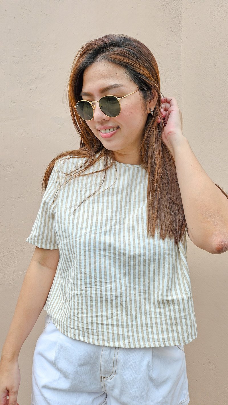 短袖，短版，均码。 - 女装上衣 - 棉．麻 卡其色