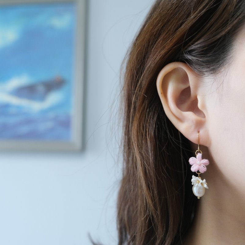 鈎织小花 珍珠耳环 粉色 - 耳环/耳夹 - 绣线 粉红色