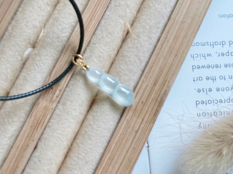 18K纯金 天然缅甸玻璃种A货翡翠福豆吊坠 l 送礼 - 吊饰 - 玉石 白色