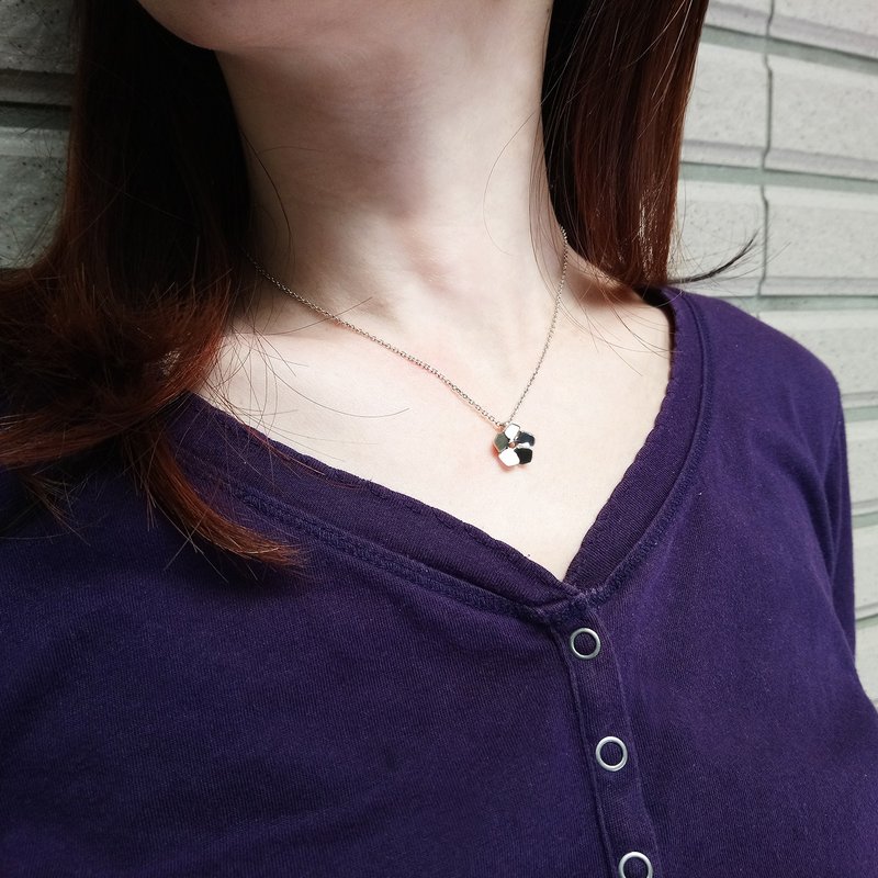 sakura necklace_樱花项链 | 925银 限量 设计师手作 - 项链 - 银 银色