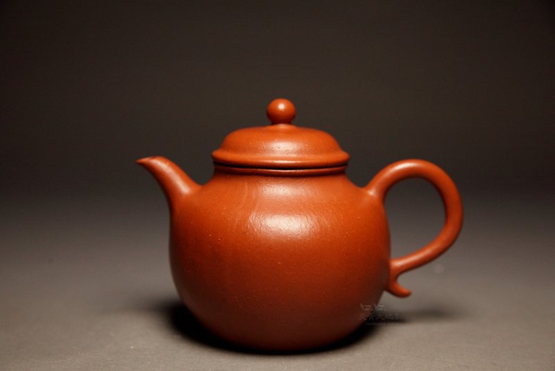 【摹古  秋水】龙山堂 古法纯手工 摹古系列 黄龙山老朱泥170cc - 茶具/茶杯 - 陶 红色