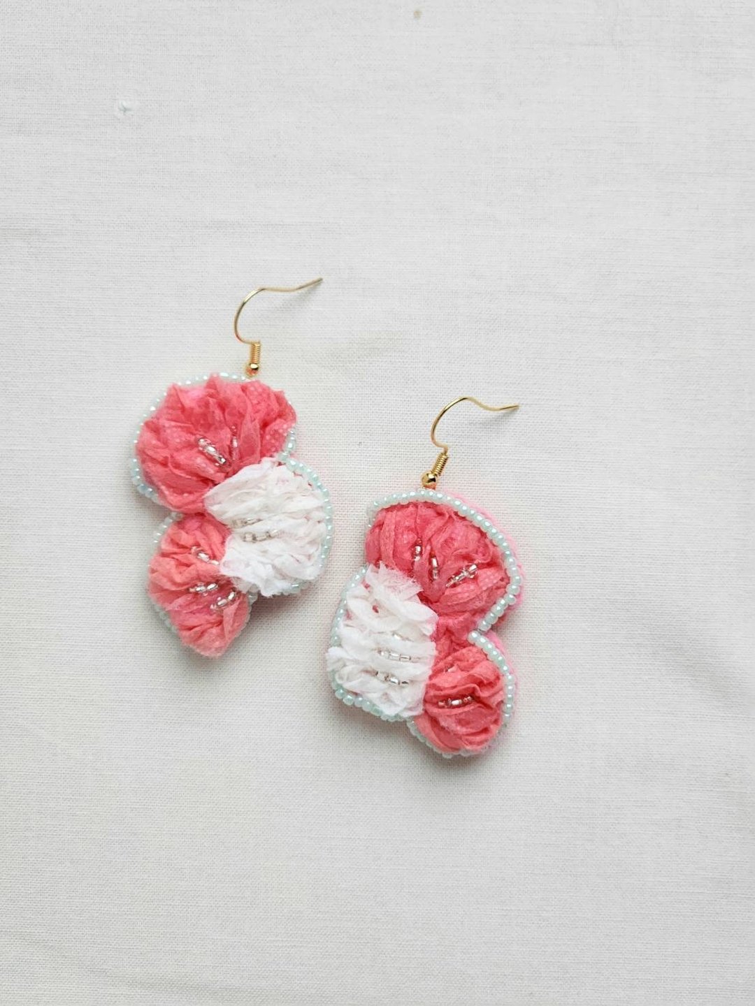 纱线耳环 cotton coral - 耳环/耳夹 - 其他人造纤维 红色