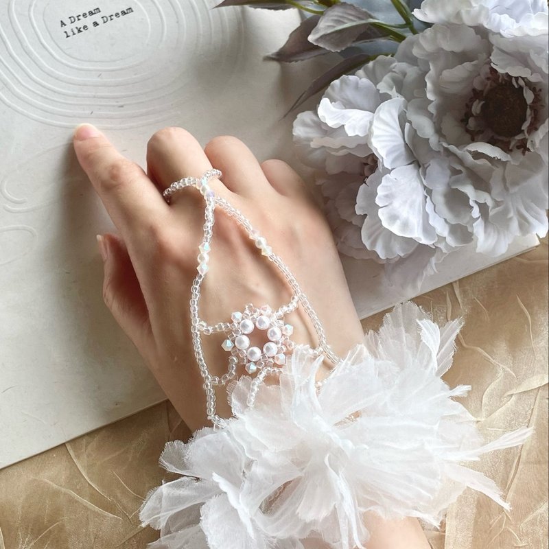 鸢尾花珠子婚纱手套 - 手套 - 树脂 白色