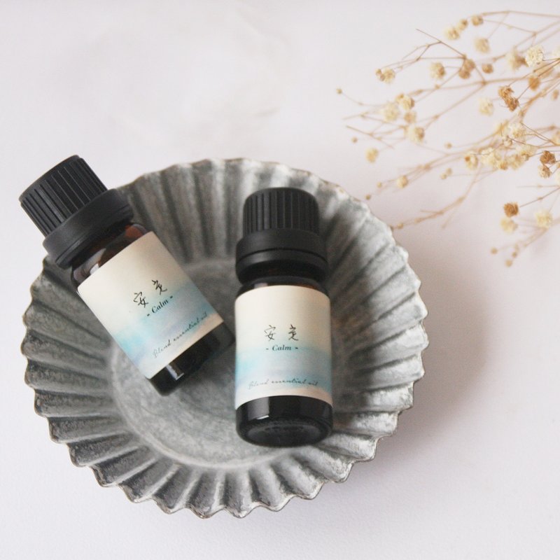 【安定】青青草原香、10mL、复方精油丨汽车香氛 - 香薰/精油/线香 - 植物．花 蓝色