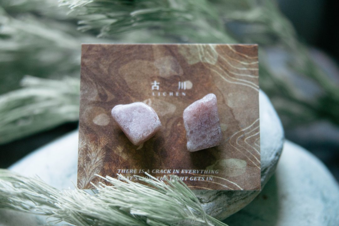 CRACK | 矿物系耳环 |  EARRINGS - 耳环/耳夹 - 玉石 粉红色