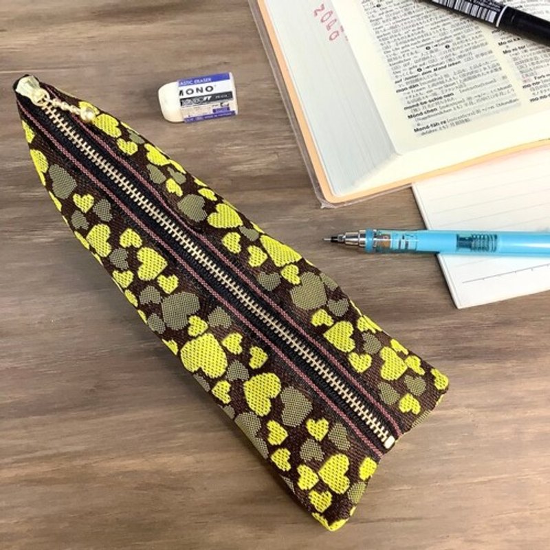 【巧克力香蕉心型】榻榻米边四角形笔袋黄色深棕色情人节 - 铅笔盒/笔袋 - 其他材质 黄色
