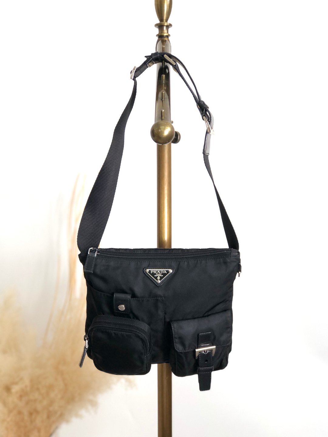 【日本直送 名牌中古包】PRADA 普拉达 侧背包 黑色 三角标志 尼龙 前翻扣 前口袋 ikphwn - 侧背包/斜挎包 - 尼龙 黑色