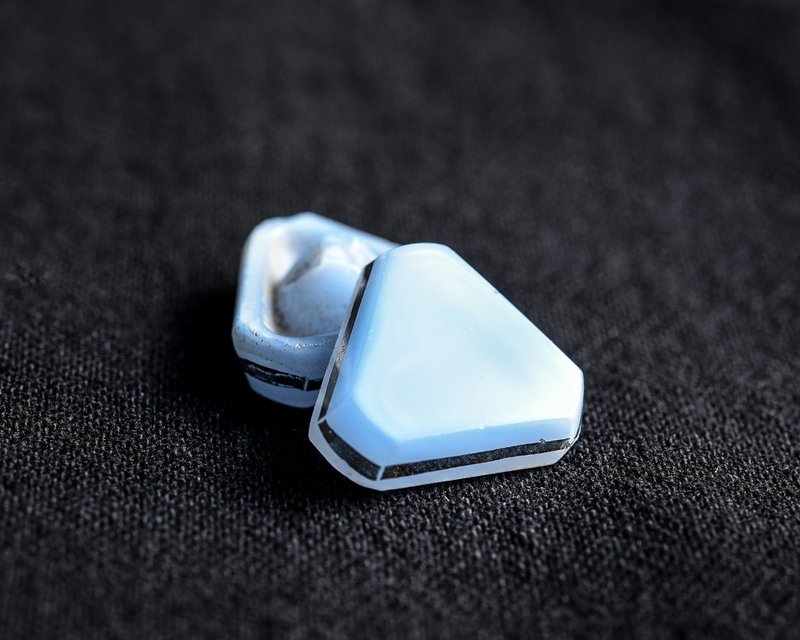 法国 vintage 裁缝老件水蓝三角钮扣 (2颗) - 编织/刺绣/羊毛毡/裁缝 - 塑料 