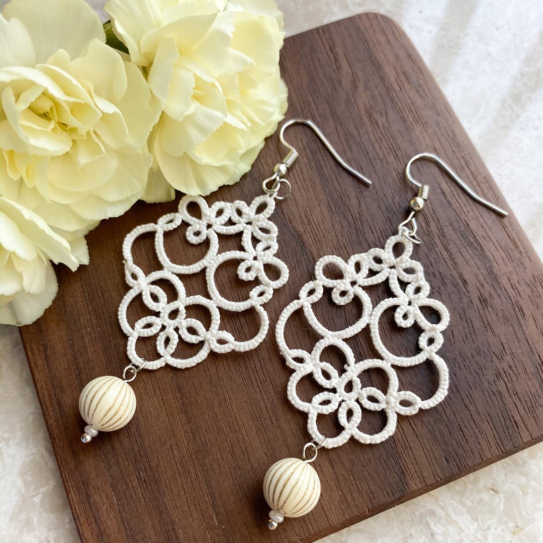 文青梭织米白耳环 Tatting earrings 耳针 耳鈎 耳环 梭织 礼物 - 耳环/耳夹 - 棉 白色