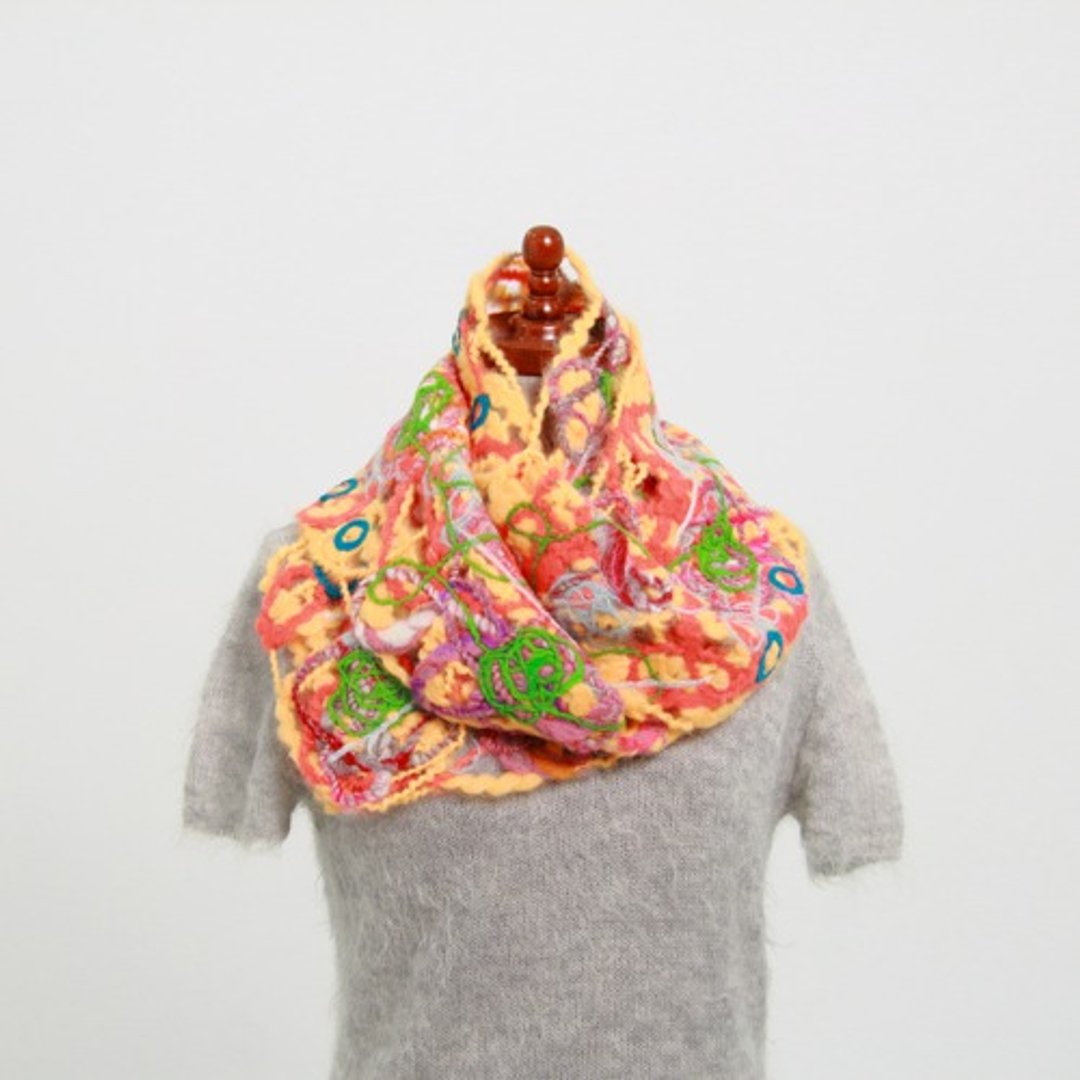 Folklore scarf, a fertile people - 丝巾 - 羊毛 橘色