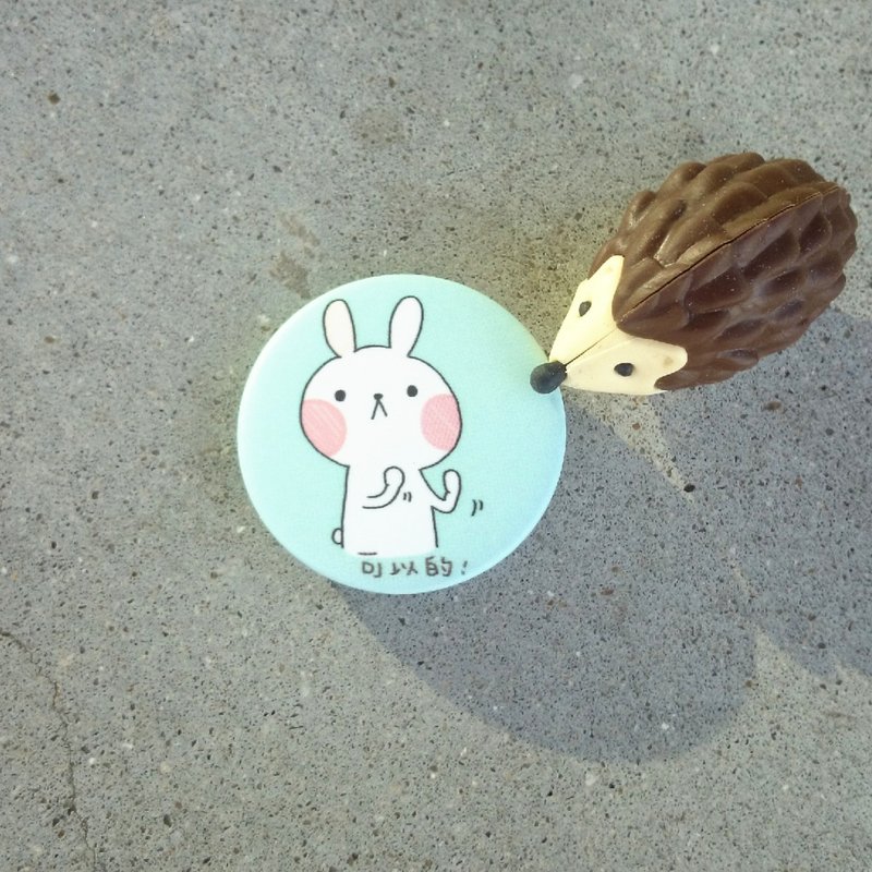 胸章 可以的 - 徽章/别针 - 塑料 