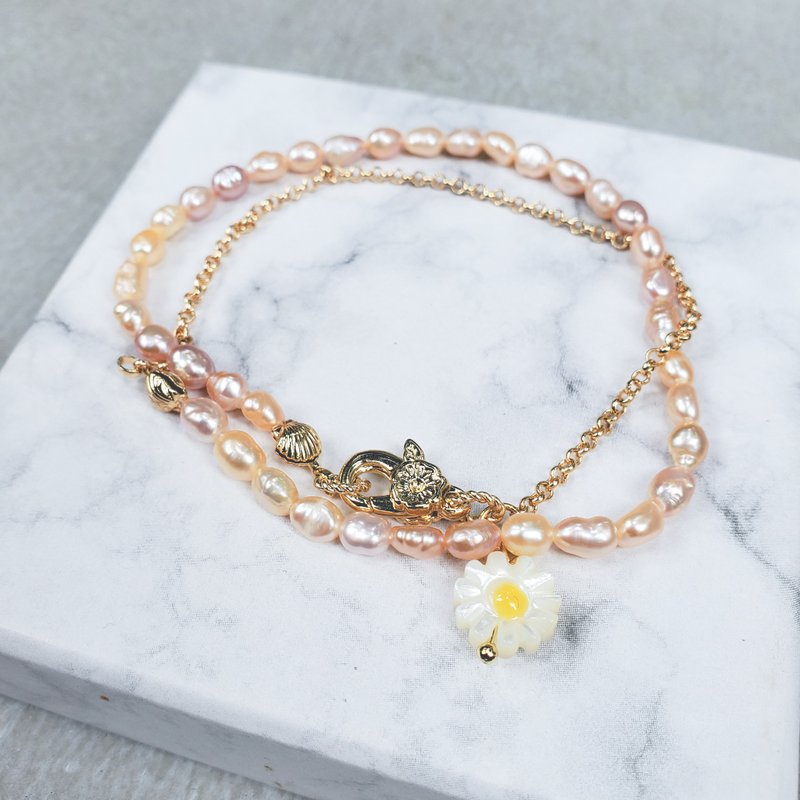 【定制化礼物】夏日蜜桃雏菊。14K巴洛克混色珍珠。独特手/项链两 - 手链/手环 - 珍珠 金色