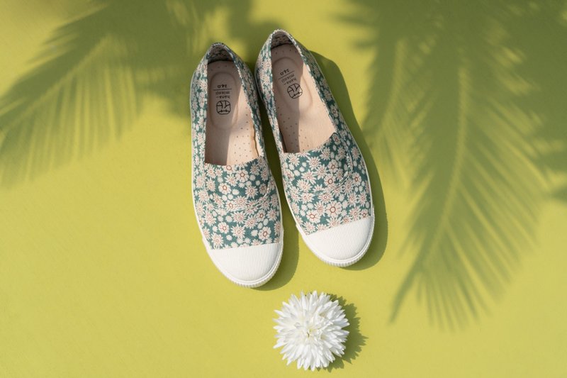 【菓菓日】小雪绿 日本花布 经典鞋型 最后 一双 - 女款休闲鞋 - 棉．麻 绿色