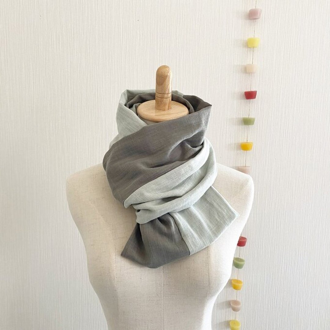 2WAY Made in Japan Soft and dreamy snood of high quality double gauze Stall Bicolor Mint Green Stone Gray - 围巾/披肩 - 棉 多色